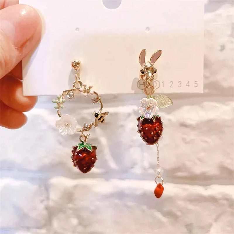 Korean Style Flower Cute Animal Rabbit Dangle Earrings For Women Strawberry Zircon Bee Asymmetrical Tassel Earring Party Jewelry