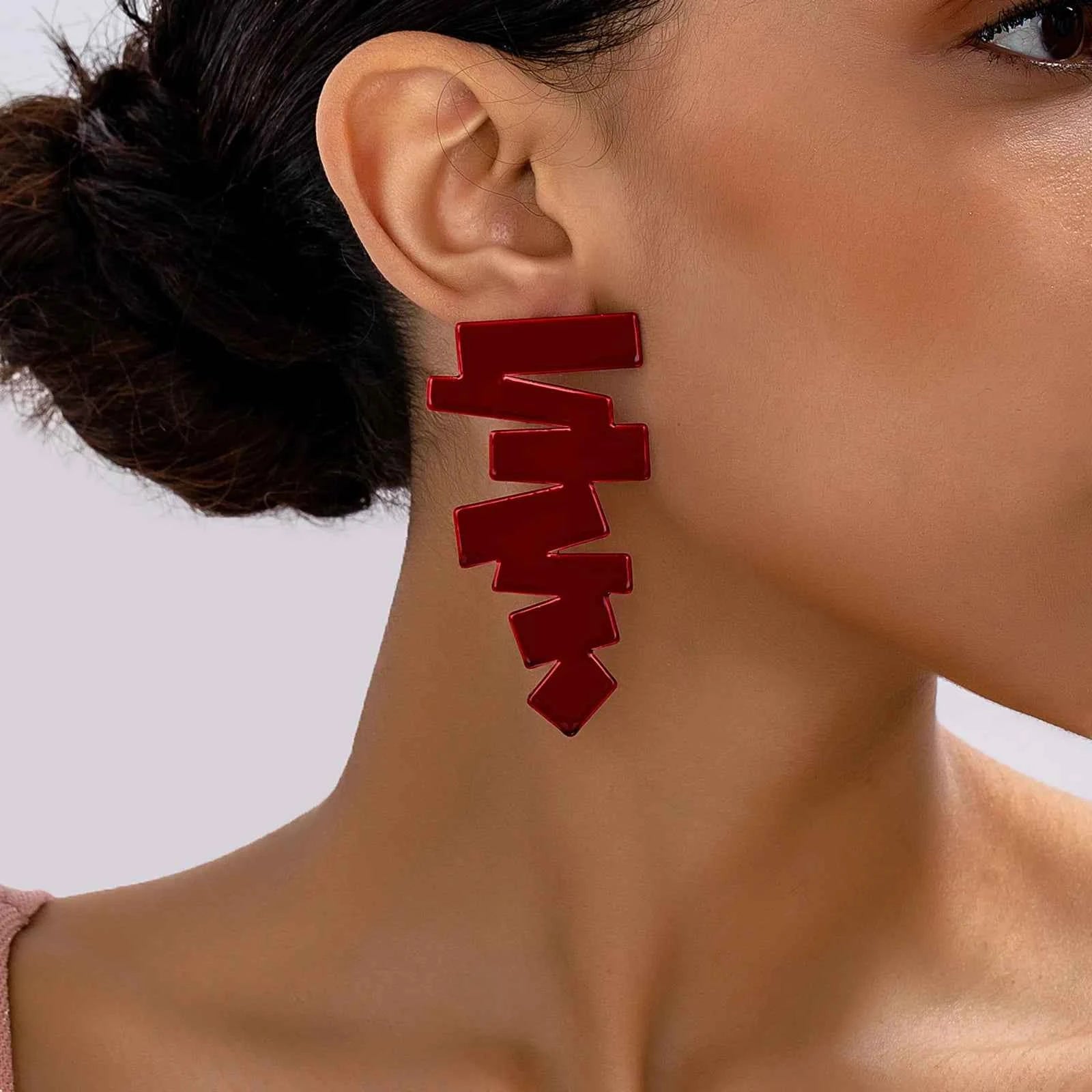 Stud Earrings for Women Personalized Geometric Irregular Ear Accessories Fashion Jewelry Holiday Party Gift OL DE059