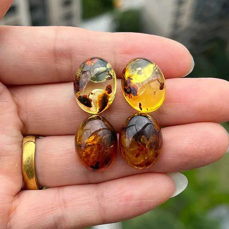 Yoowei Natural Floral Amber Earrings for Girls Chic Sweet Stud Earring Lady Fashion Baltic Oval Amber Jewelry Gift Wholesale