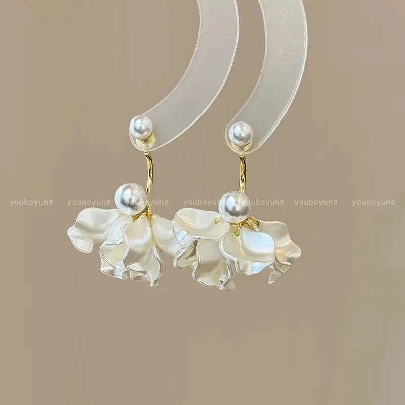 Korean Fashion Earrings Exquisite Dangle Earrings White Crystal Zirconia Flower Bridal Earring Party Jewelry for Women Aretes