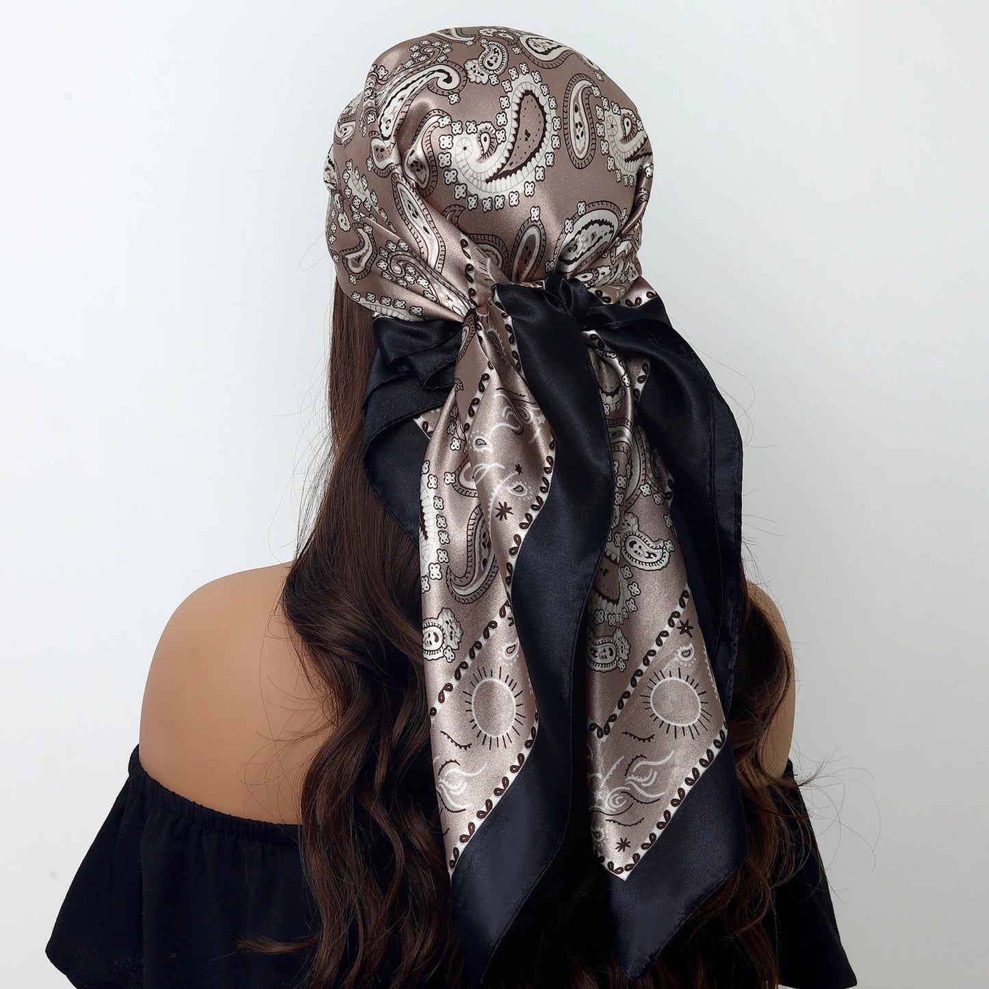 1 piece 35.4 inches Women Shawls Fashion print Summer Kerchief Luxury Brand 90X90CM Bandanna New Foulard Satin Square Headcloth