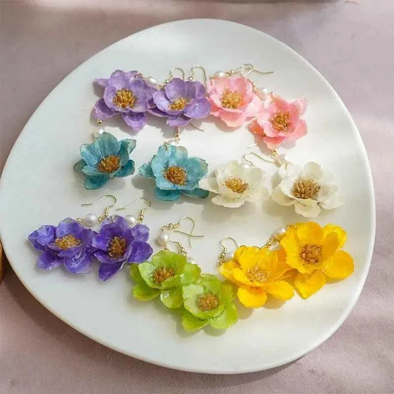 Multicolor Natural Flower Earrings Handmaking Epoxy Resin Natural Flower Earrings Unique Plant Earring Floral Jewelry Wholesale
