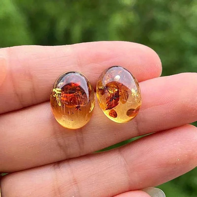 Yoowei Natural Floral Amber Earrings for Girls Chic Sweet Stud Earring Lady Fashion Baltic Oval Amber Jewelry Gift Wholesale