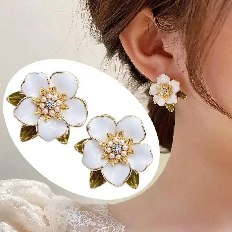 Korean Fashion Heart Drop Earrings For Women Jewelry 2025 Trending Creative Women's Earrings Ear Buckle Accessories Pendientes