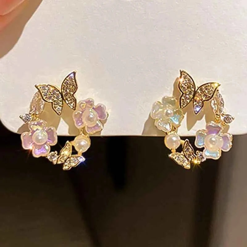 New Korean Hollow Wreath Flower Earrings For Women Crystal Zircon Sweet Bee Butterfly Stud Earring Girl Wedding Party Jewelry