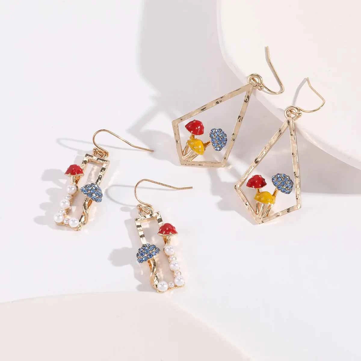 Makersland Unique Earring For Women Cute Mushroom Hoops Gold Color Sweet Butterfy Bee Earrings Trendy Designer Jewelry Luxury