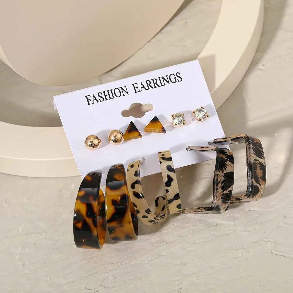 Punk Leopard Acrylic Resin Hoop Earrings Set for Women Trendy Gold Silver Color Butterfly Pearl Circle Earrings Gifts Jewelry
