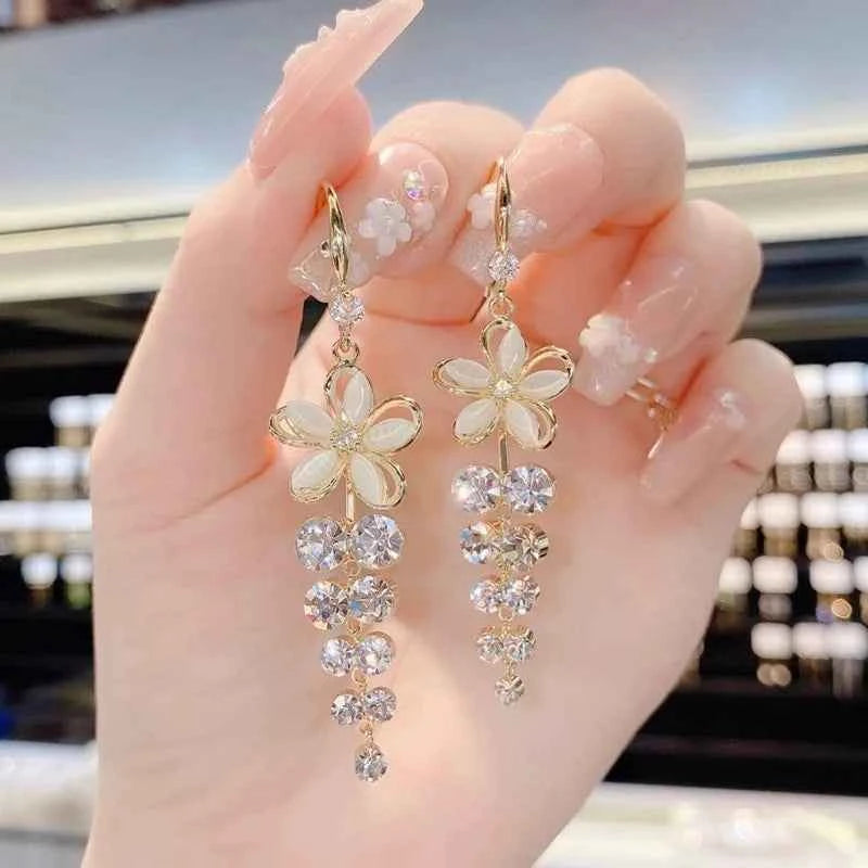 New Exquisite Zircon Opal Flower Earrings For Women Shiny Rhinestone Long Tassel Earring Girls Wedding Party Temperament Jewelry