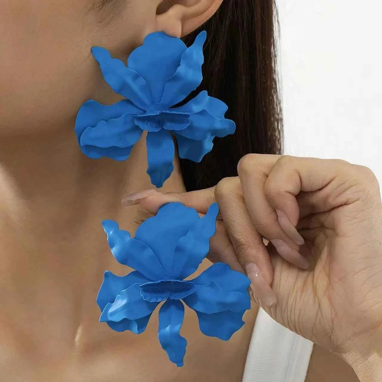 Exaggerated Large Size Spray Paint Flower Stud Earrings For Women Girls Holiday Party Gift Fashion Jewelry Ear Accessories DE049