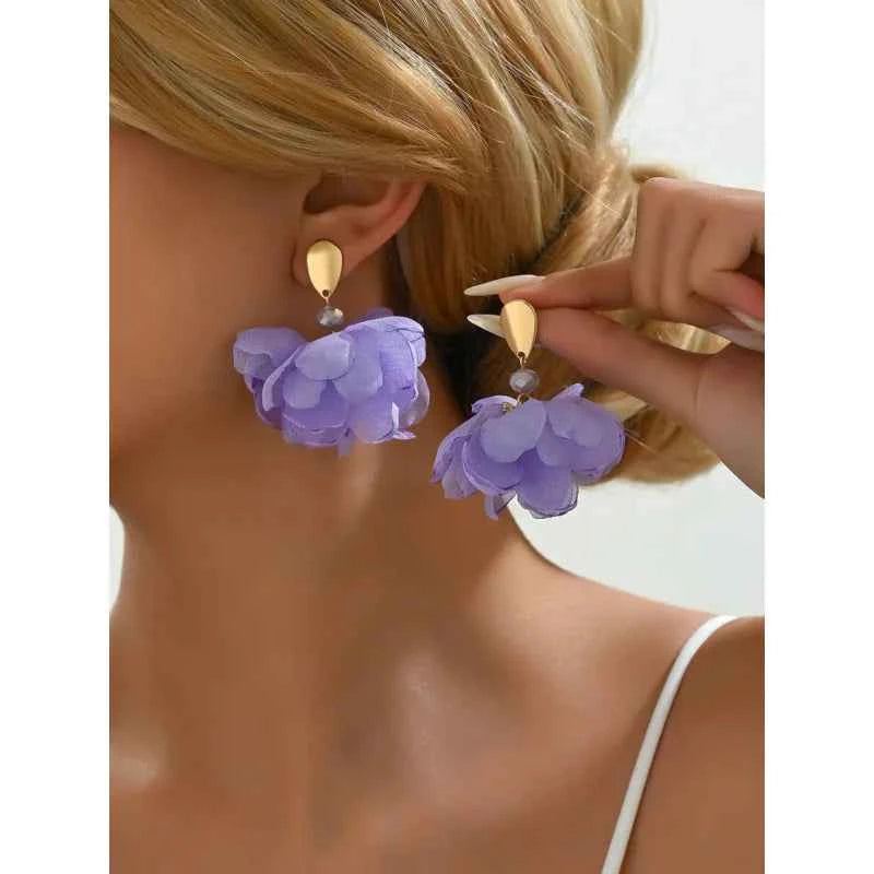 Luxury Flower Designer Earrings for Women Korean Stylish Plant Earrings Jewelry Mothers Day Gifts 2025