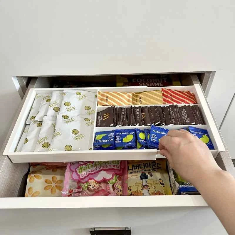 Silverware Drawer Organizer Expandable Cutlery Organizer Utensil Tray for Kitchen Adjustable Flatware Tray Cutlery Holder