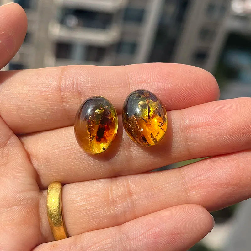 Yoowei Natural Floral Amber Earrings for Girls Chic Sweet Stud Earring Lady Fashion Baltic Oval Amber Jewelry Gift Wholesale