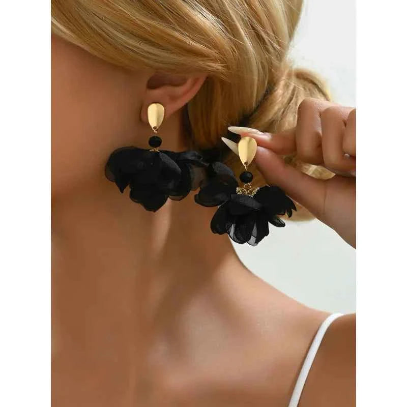 Luxury Flower Designer Earrings for Women Korean Stylish Plant Earrings Jewelry Mothers Day Gifts 2025