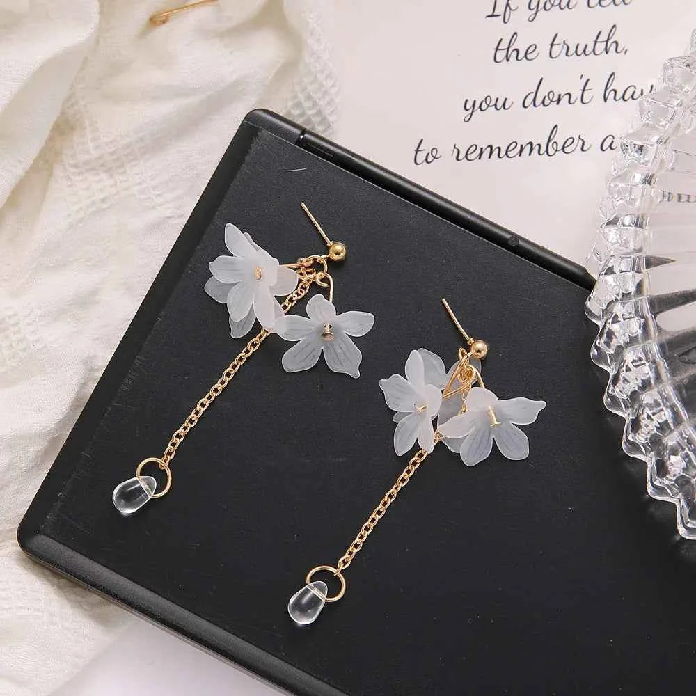 Korean Fashion Earrings Exquisite Dangle Earrings White Crystal Zirconia Flower Bridal Earring Party Jewelry for Women Aretes