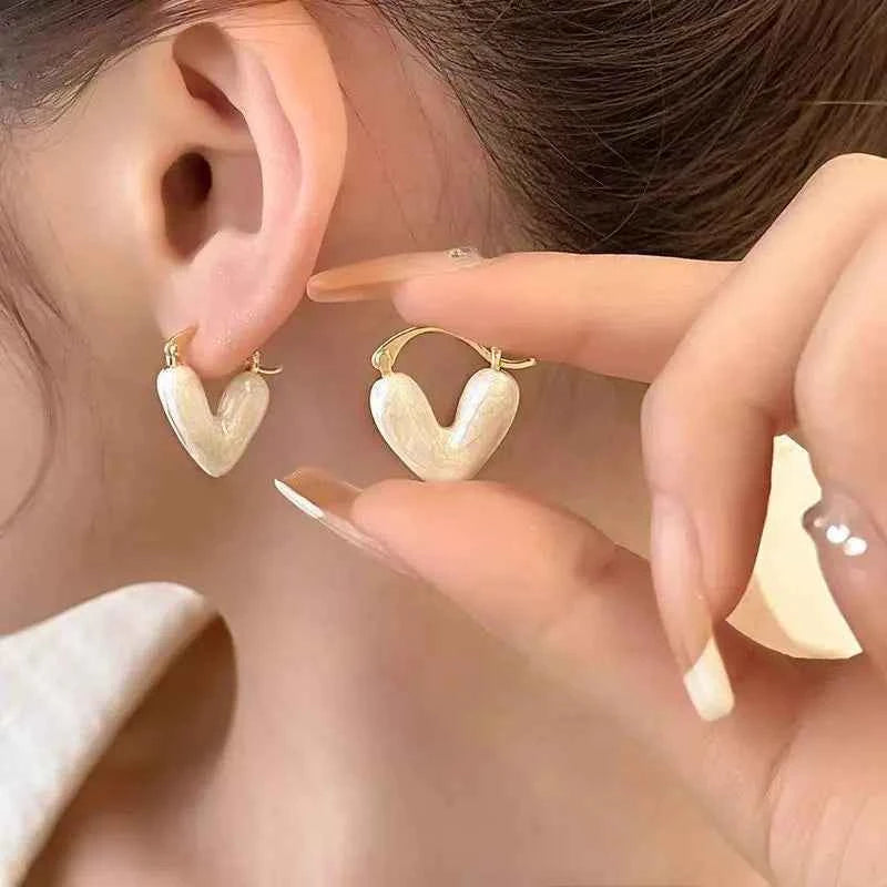 Korean Fashion Heart Drop Earrings For Women Jewelry 2025 Trending Creative Women's Earrings Ear Buckle Accessories Pendientes