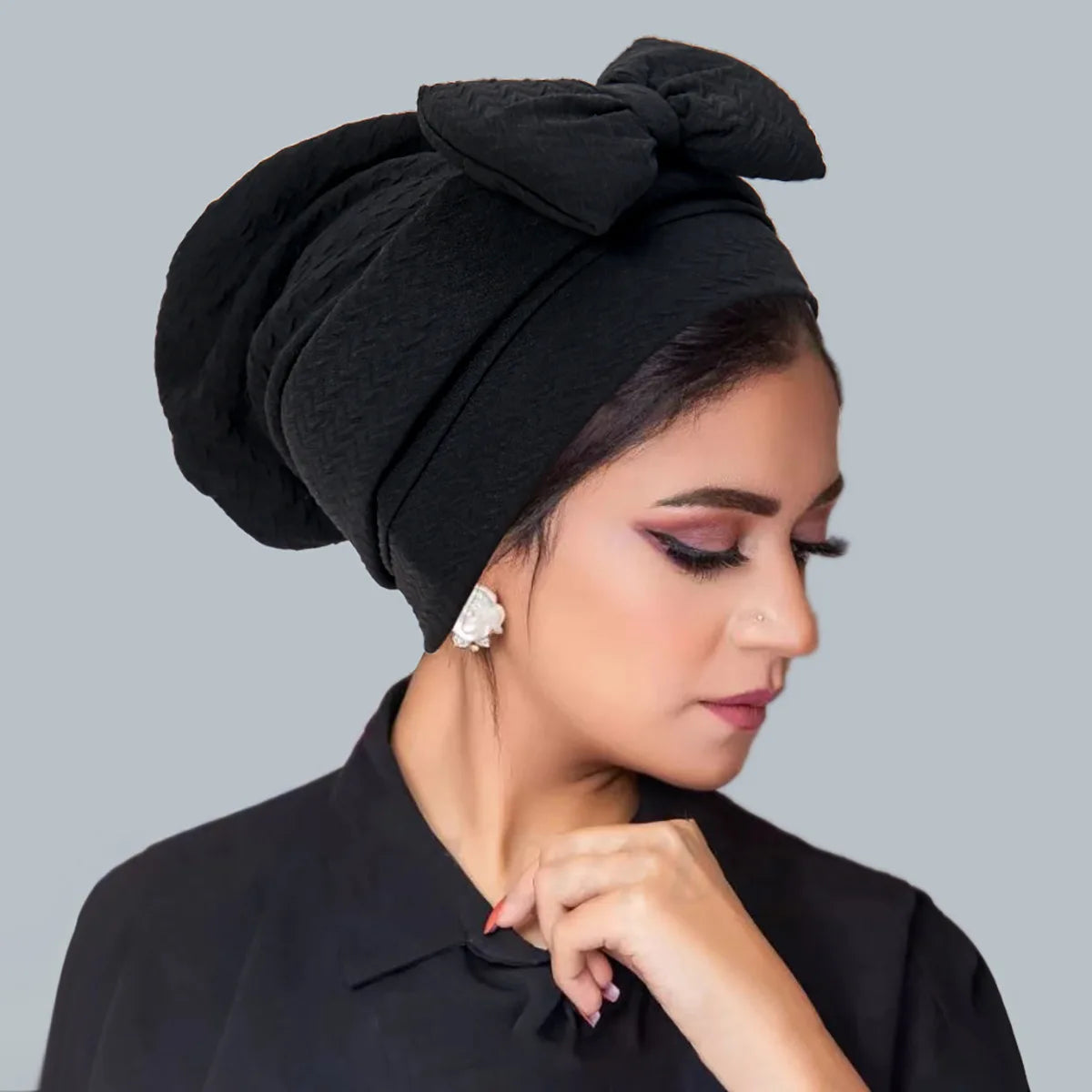 Trendy Crinkle Hijab Solid Color Muslim Ladies Turban Bonnet with Flower Decor for Ramadan and Everyday Wear