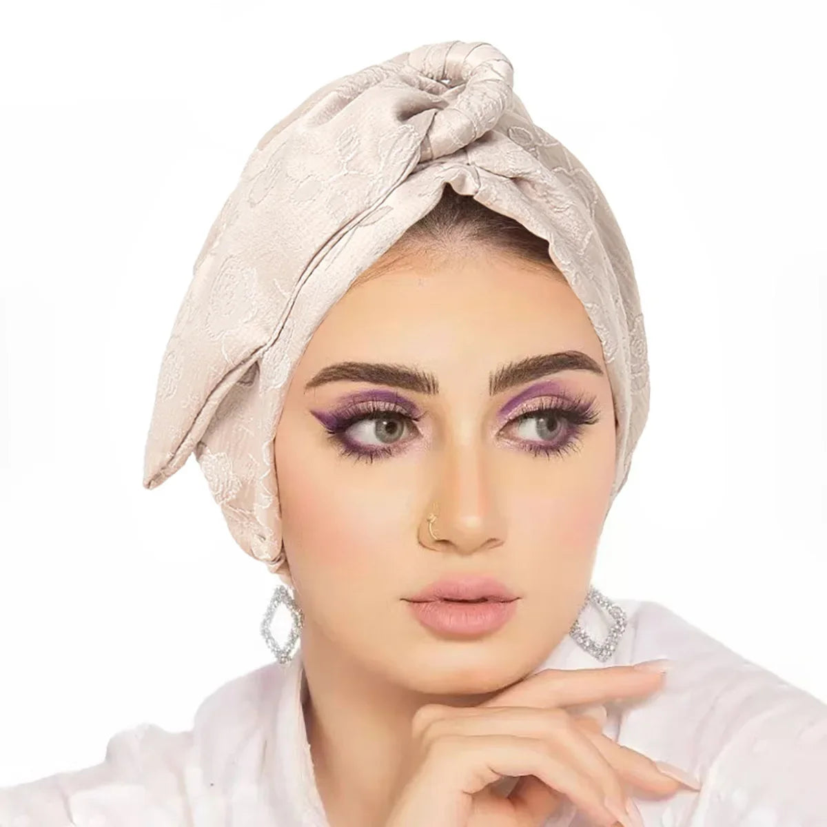 Trendy Crinkle Hijab Solid Color Muslim Ladies Turban Bonnet with Flower Decor for Ramadan and Everyday Wear