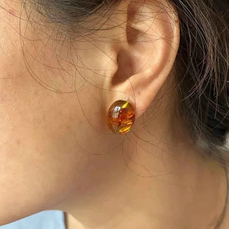 Yoowei Natural Floral Amber Earrings for Girls Chic Sweet Stud Earring Lady Fashion Baltic Oval Amber Jewelry Gift Wholesale