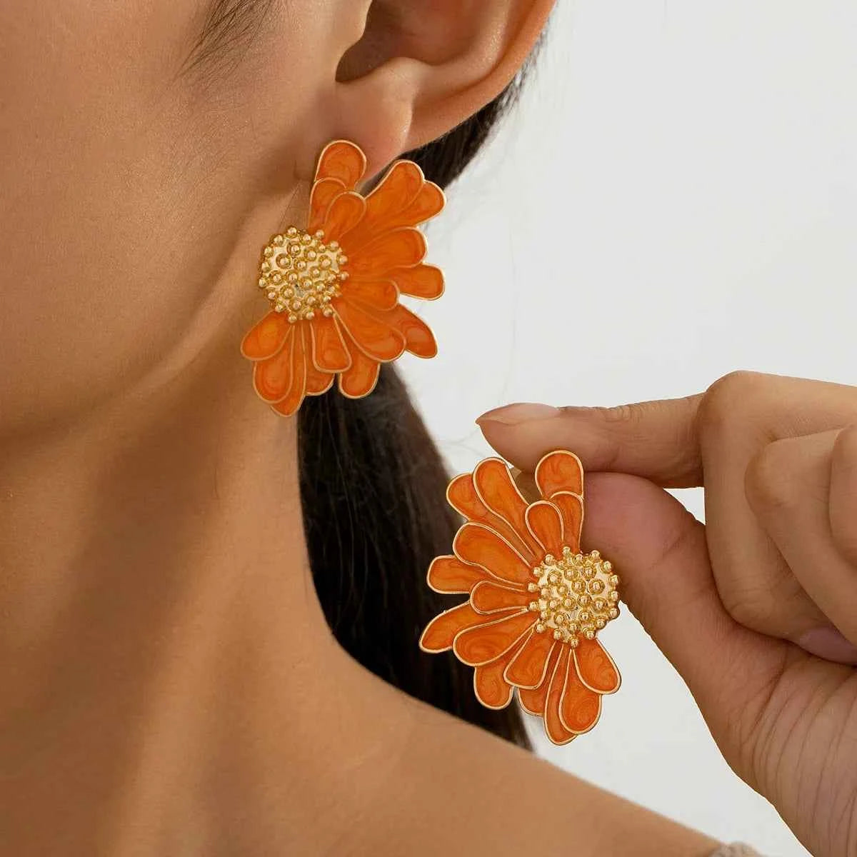 Stud Earrings For Women Girls Retro Alloy Flower Simple Ear Accessories Fashion Jewelry Holiday Party Gift E540