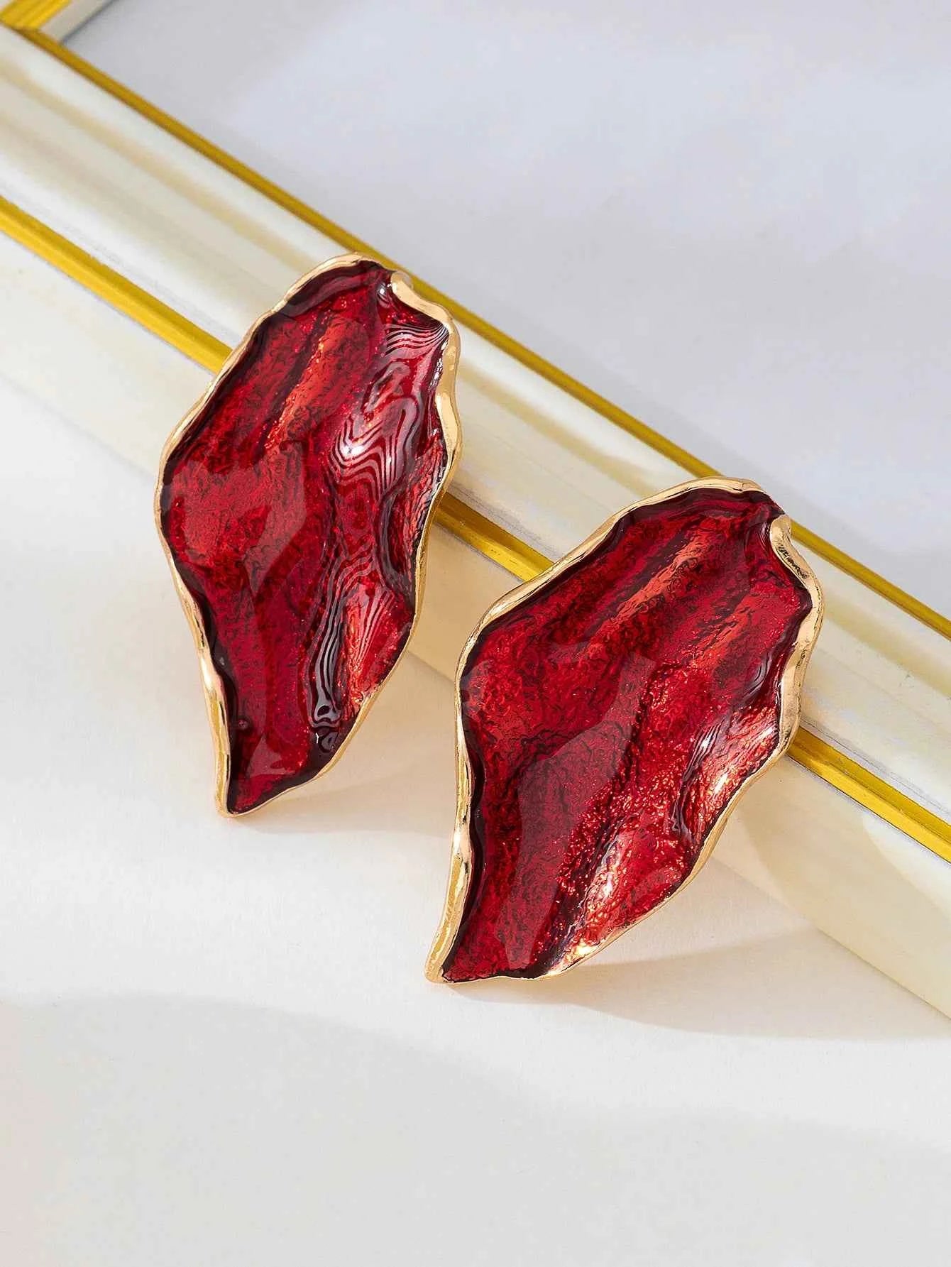 Irregular Pleated Drip Earrings For Women Girls Enamel Glaze Geometric Ear Accessories Fashion Jewelry DE057