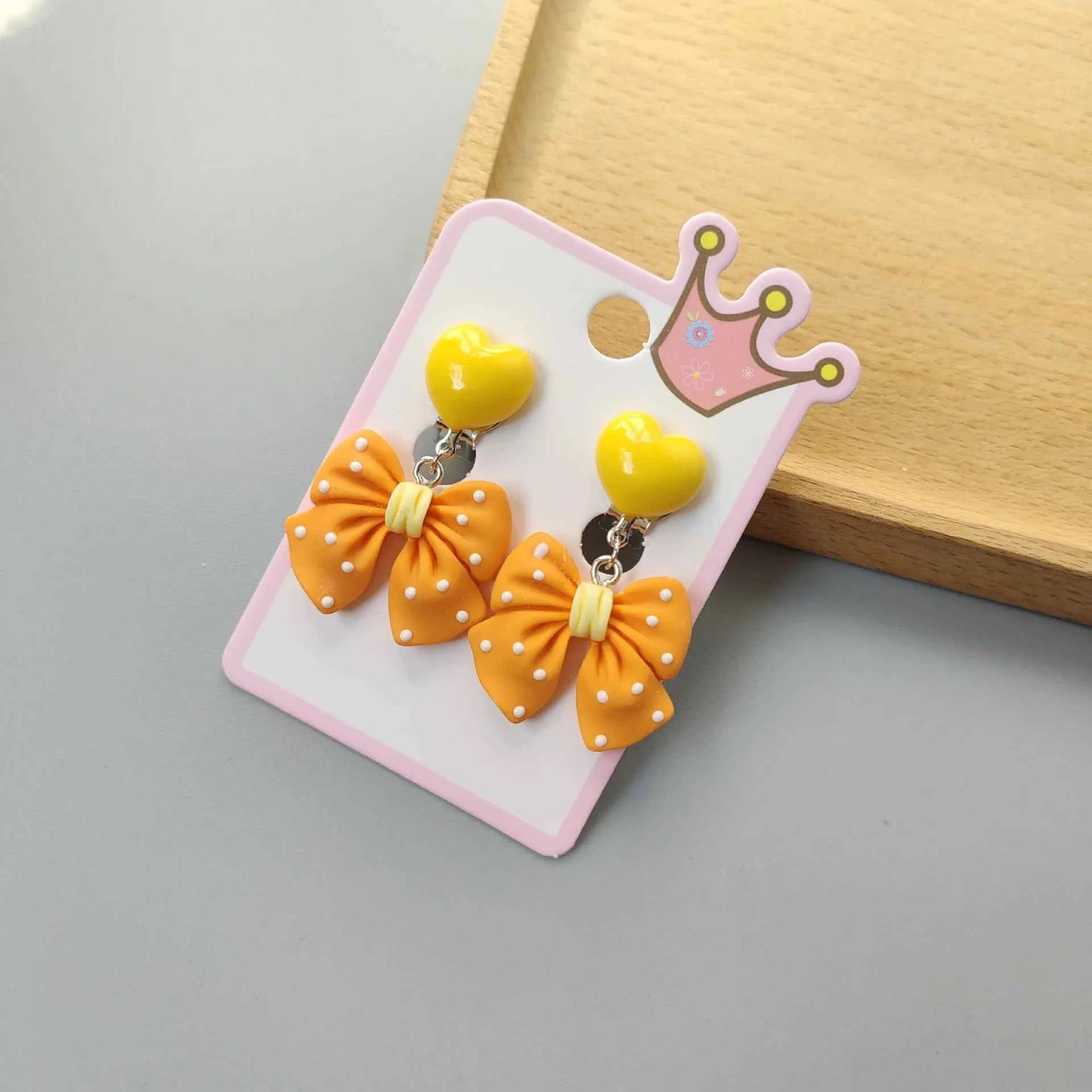 2025 New Children Cartoon Acrylic Ear Clips No Ear Hole Jewelry Princess Girl Earrings Fashionable Baby Girl Clips