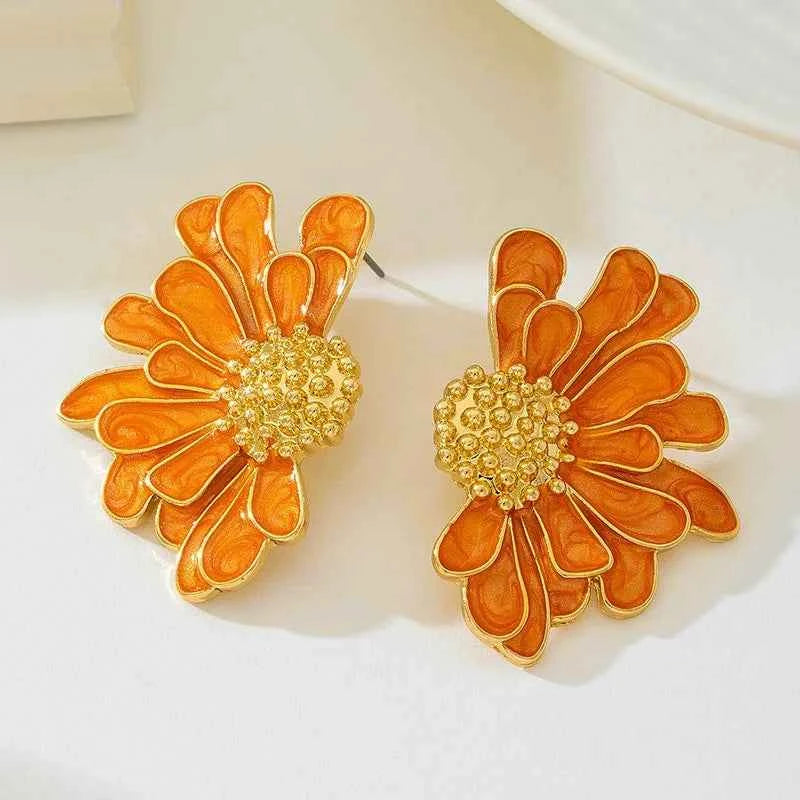 Stud Earrings For Women Girls Retro Alloy Flower Simple Ear Accessories Fashion Jewelry Holiday Party Gift E540