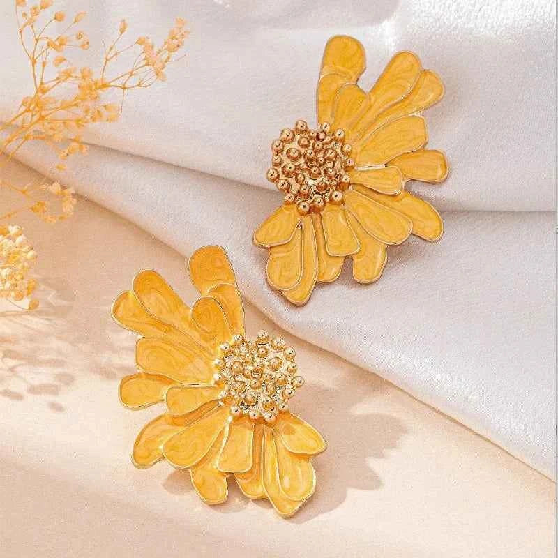 Stud Earrings For Women Girls Retro Alloy Flower Simple Ear Accessories Fashion Jewelry Holiday Party Gift E540