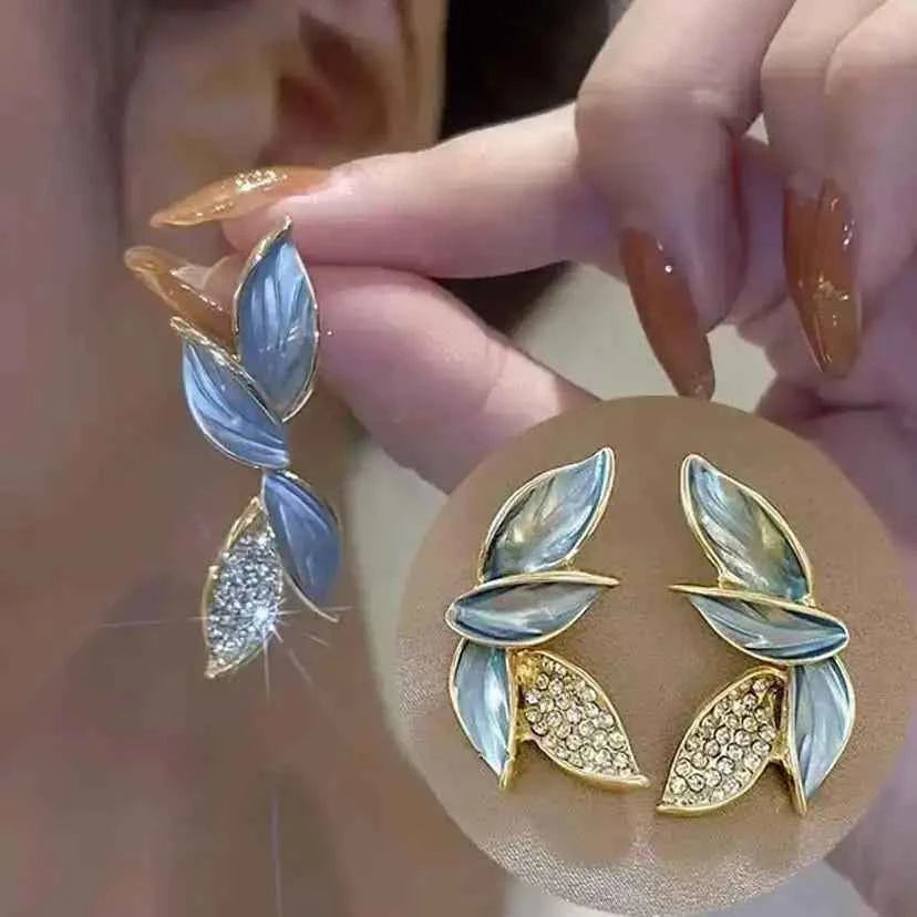 Korean Fashion Heart Drop Earrings For Women Jewelry 2025 Trending Creative Women's Earrings Ear Buckle Accessories Pendientes