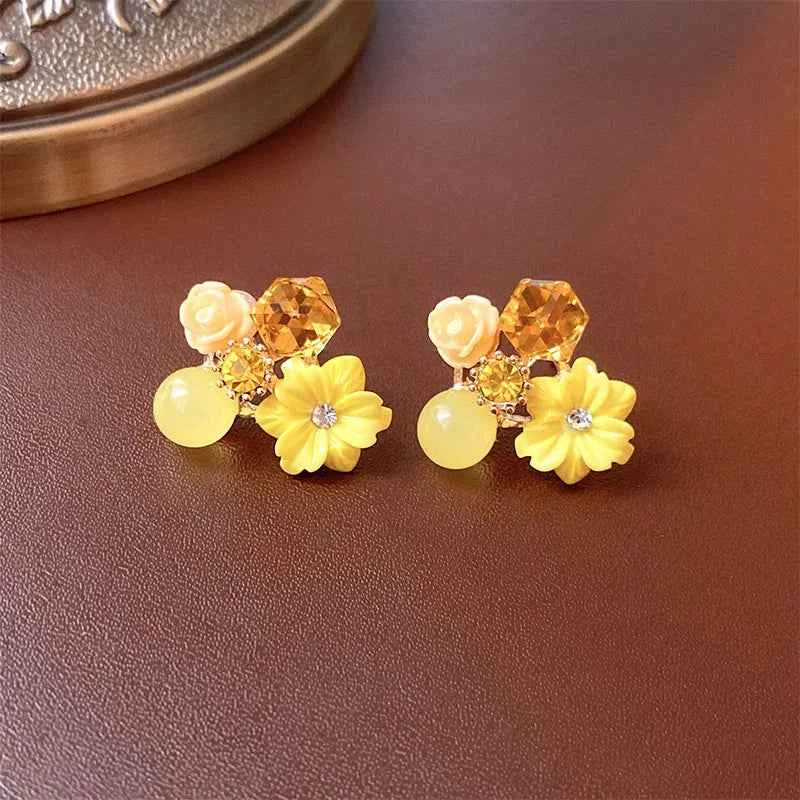 Yellow Purple Green Blue Flower Stud Earrings for Women Korean Fashion Acrylic Rhinestones Crystal Party Ear Jewelry Girls Gift