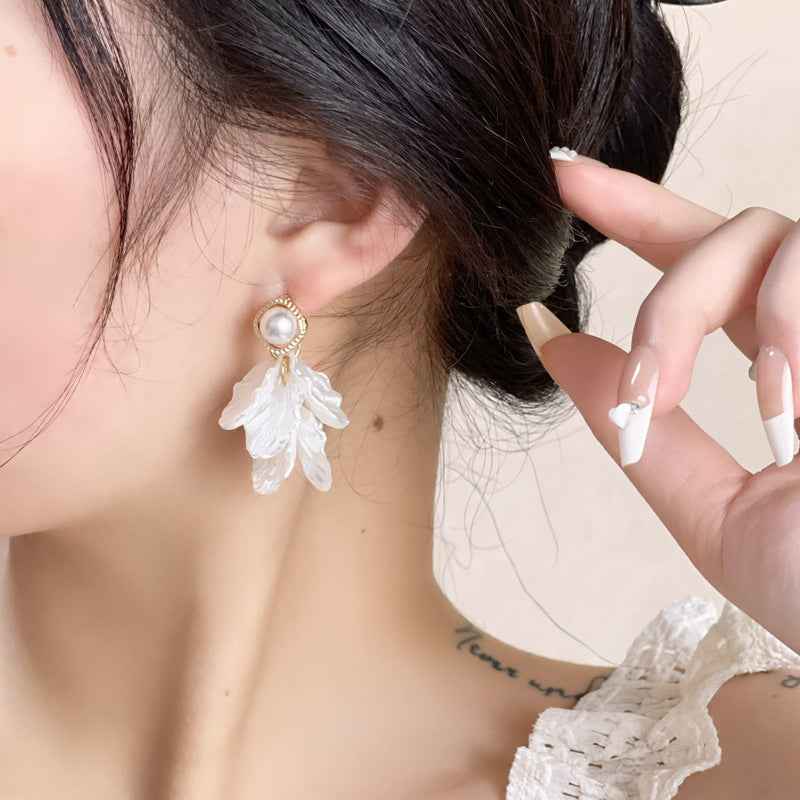 Fashion Jewelry 925 Silver Needle Elegant Temperament White Color Petal Earrings For Women Wedding Gifts Sweet Design Hot Sale