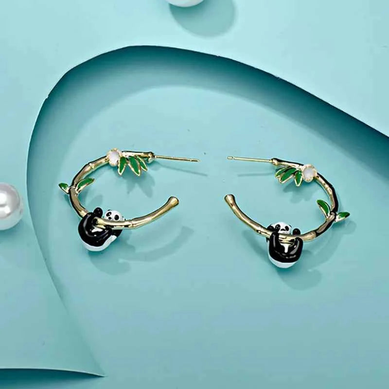 Small niche luxury panda bamboo ear rings, grand and eye-catching, slim and dripping oil earrings for women