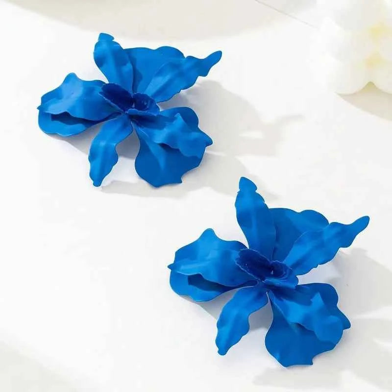 Exaggerated Large Size Spray Paint Flower Stud Earrings For Women Girls Holiday Party Gift Fashion Jewelry Ear Accessories DE049