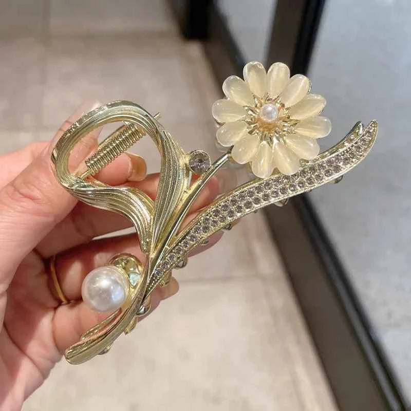 New Sweet Flower Durian Hair Claw Clip Ponytail Grab Hair Clips Shark Clip Woman Hairpins For Girl Hair Accessories Headdress