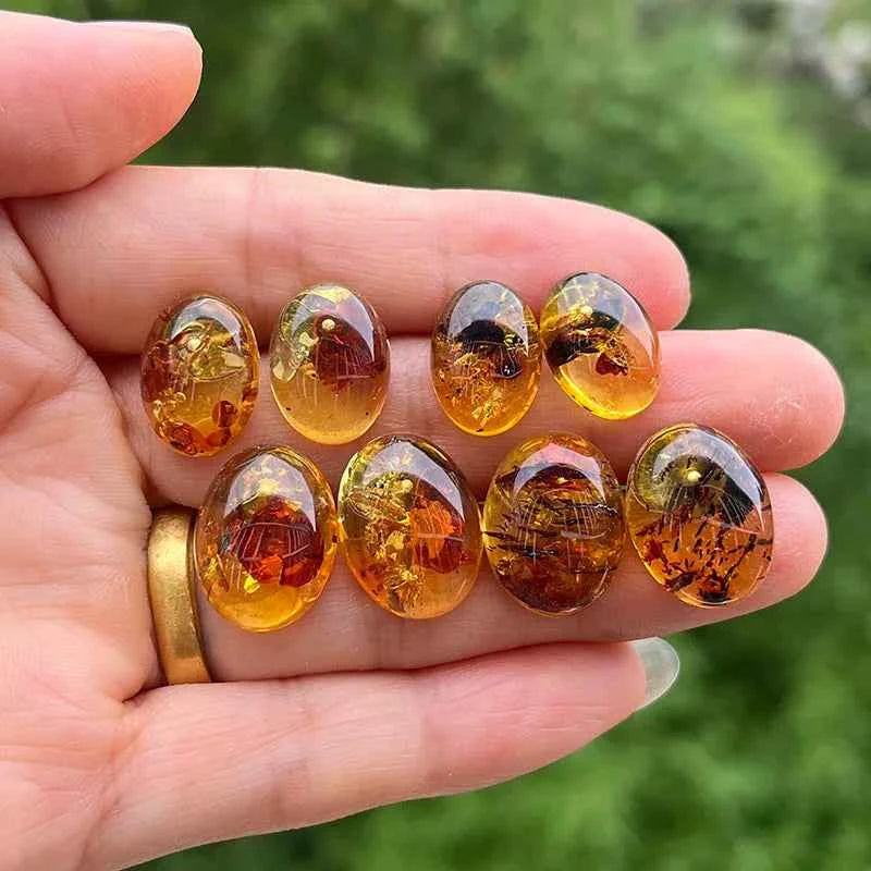 Yoowei Natural Floral Amber Earrings for Girls Chic Sweet Stud Earring Lady Fashion Baltic Oval Amber Jewelry Gift Wholesale