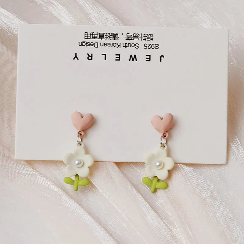 Fashion Pink Crystal Heart Flower Earrings for Women Cute Party Romantic Hollow Leaf Peach Triangular Cherry Pearl Ear Jewelry