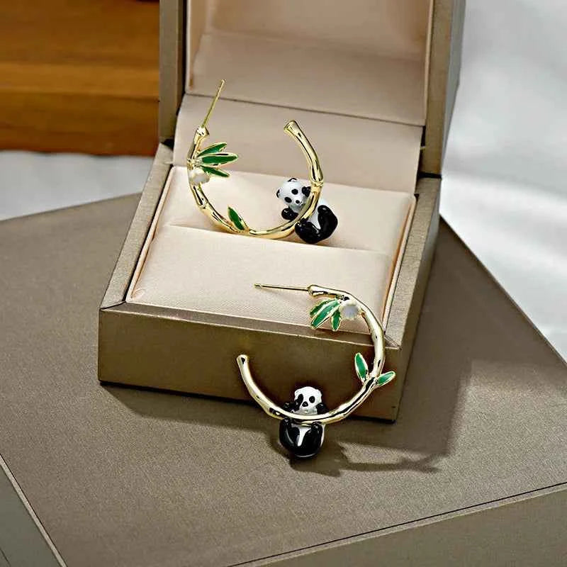 Small niche luxury panda bamboo ear rings, grand and eye-catching, slim and dripping oil earrings for women